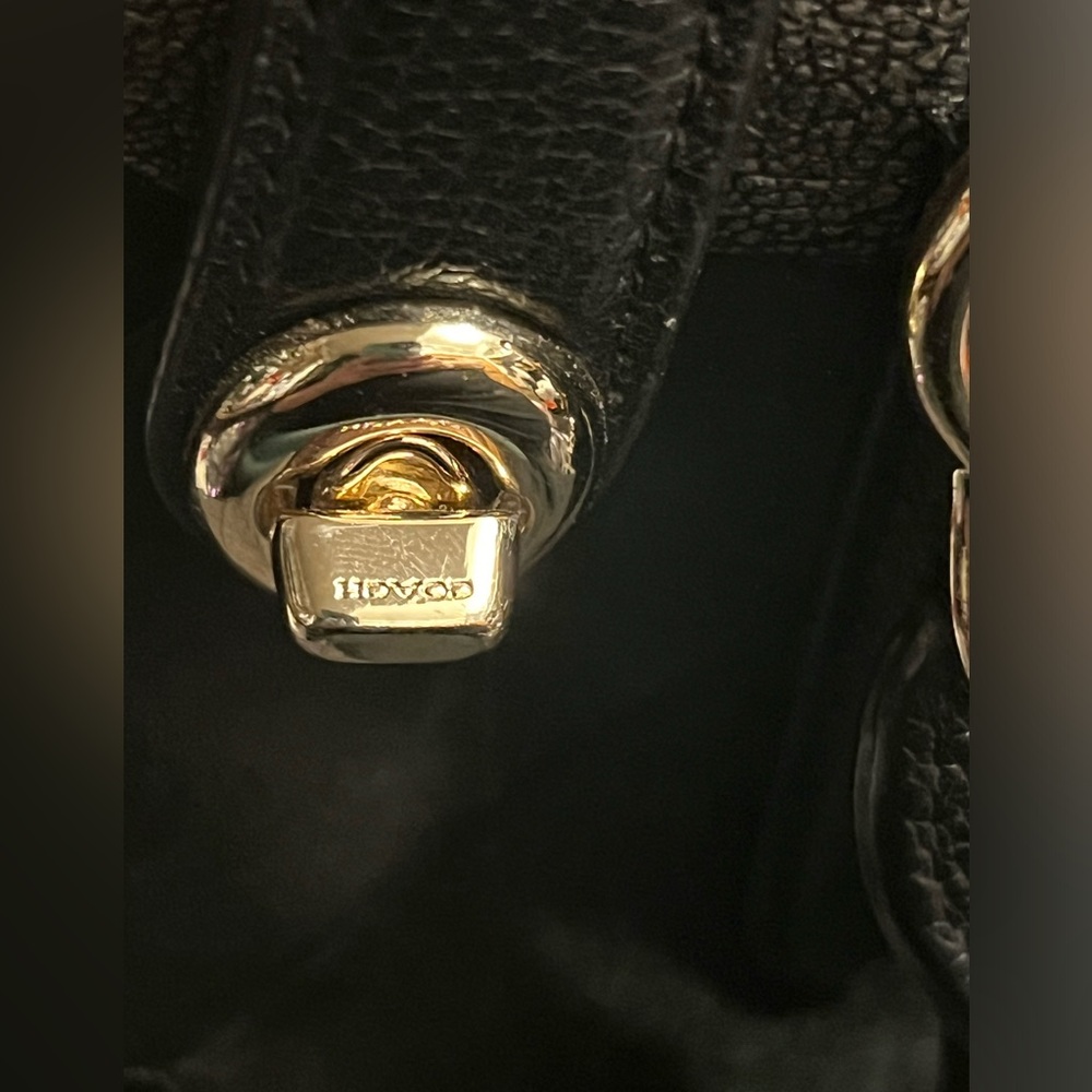 COACH patchwork carryall - Picture 10 of 16